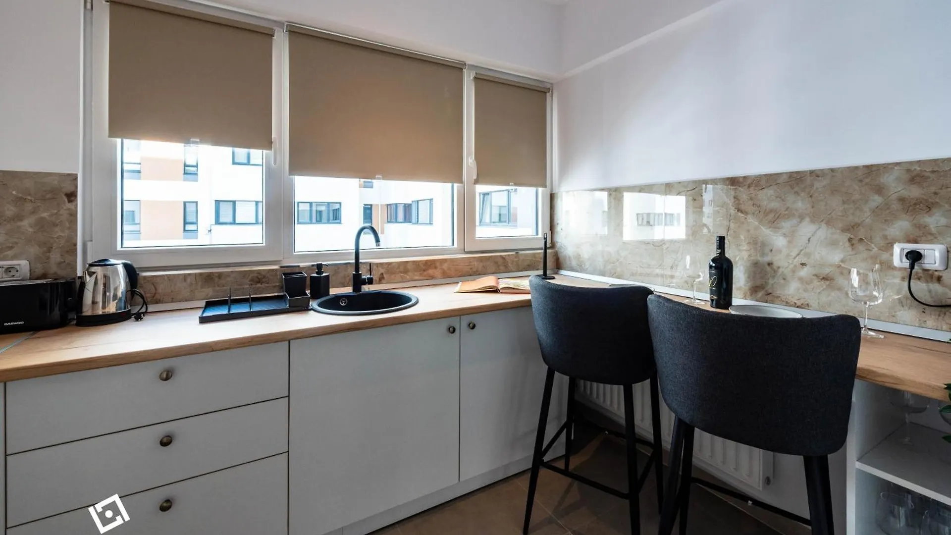 Central Residence Apartment 512 Bucharest 0*,