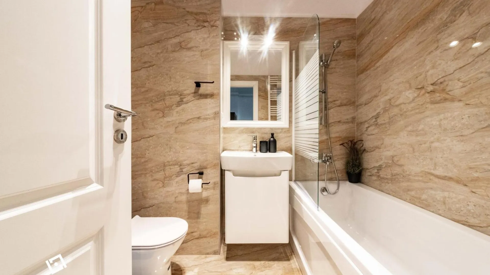 Central Residence Apartment 512 Bucharest